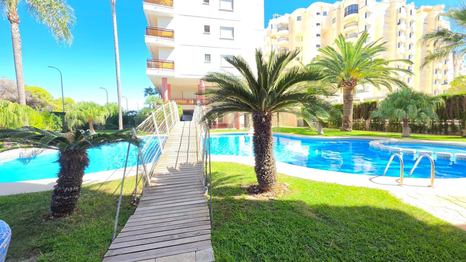 Apartamento de 2 habitaciones en Gandia en venta con piscina - 249.900 € (Ref: 10097360)