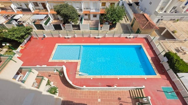 Piso de 3 habitaciones en Gandia en venta con piscina garaje - 229.000 € (Ref: 10097361)