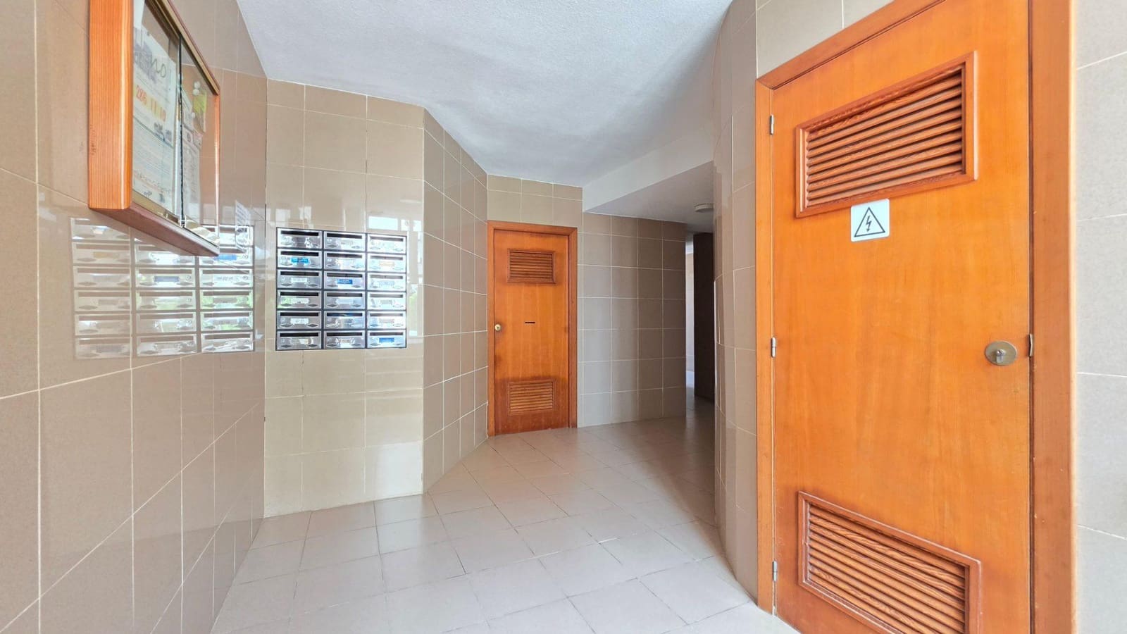 Piso de 3 habitaciones en Gandia en venta con piscina garaje - 229.000 € (Ref: 10097361)