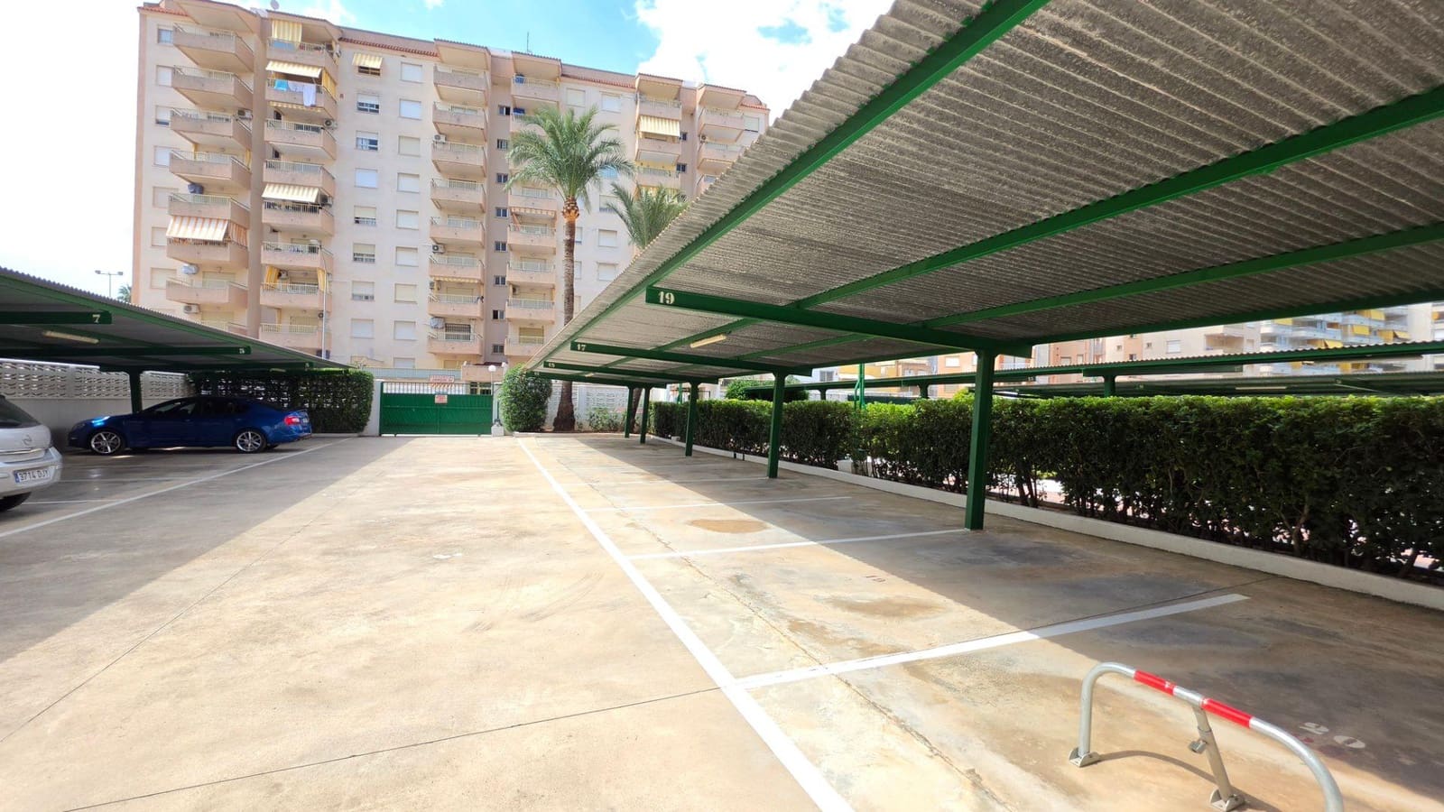 Piso de 3 habitaciones en Gandia en venta con piscina garaje - 229.000 € (Ref: 10097361)