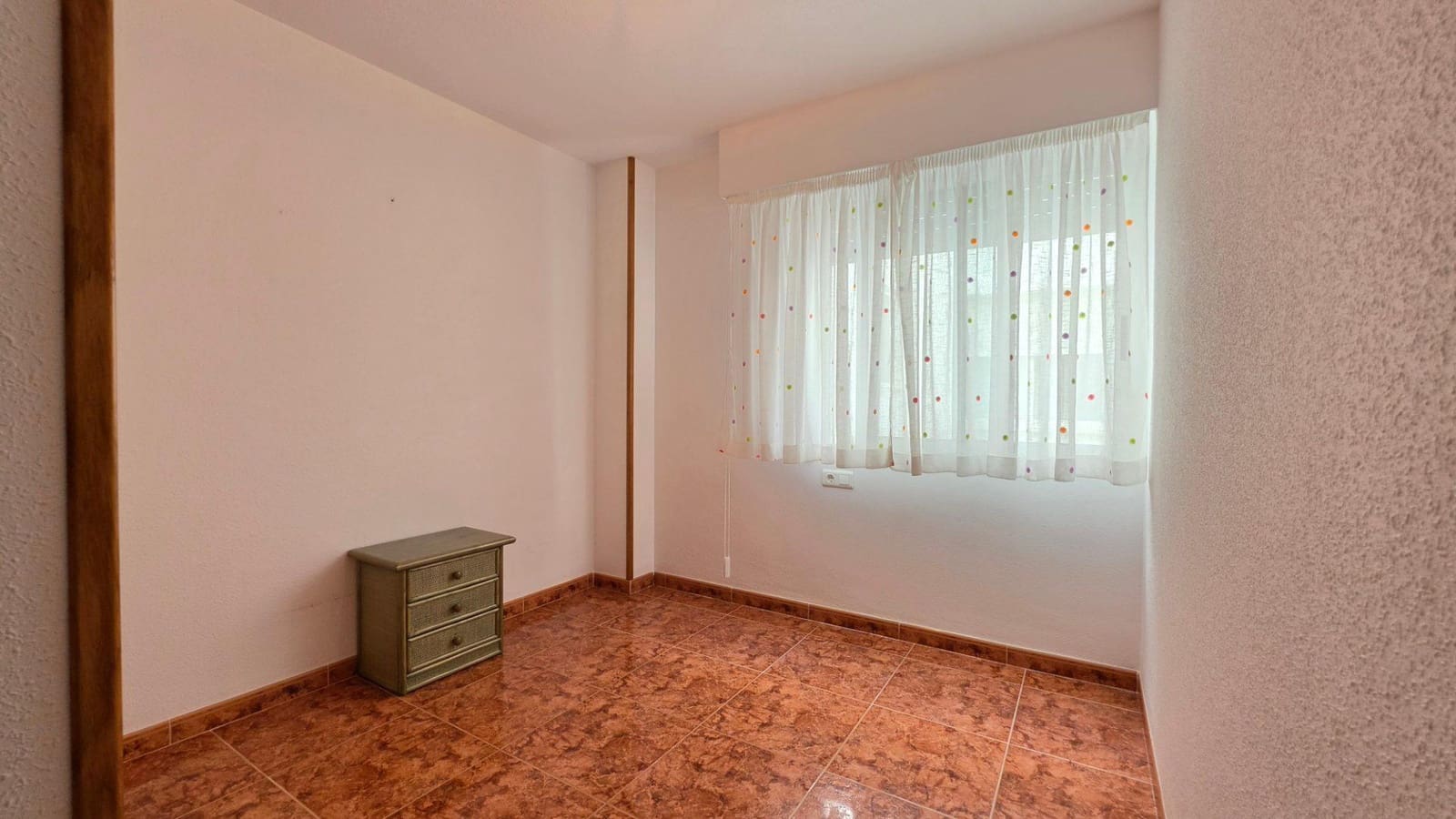 3 makuuhuone Asunto myytävänä paikassa Gandia mukana 
autotalli - 219 900 € (Ref: 10099470)