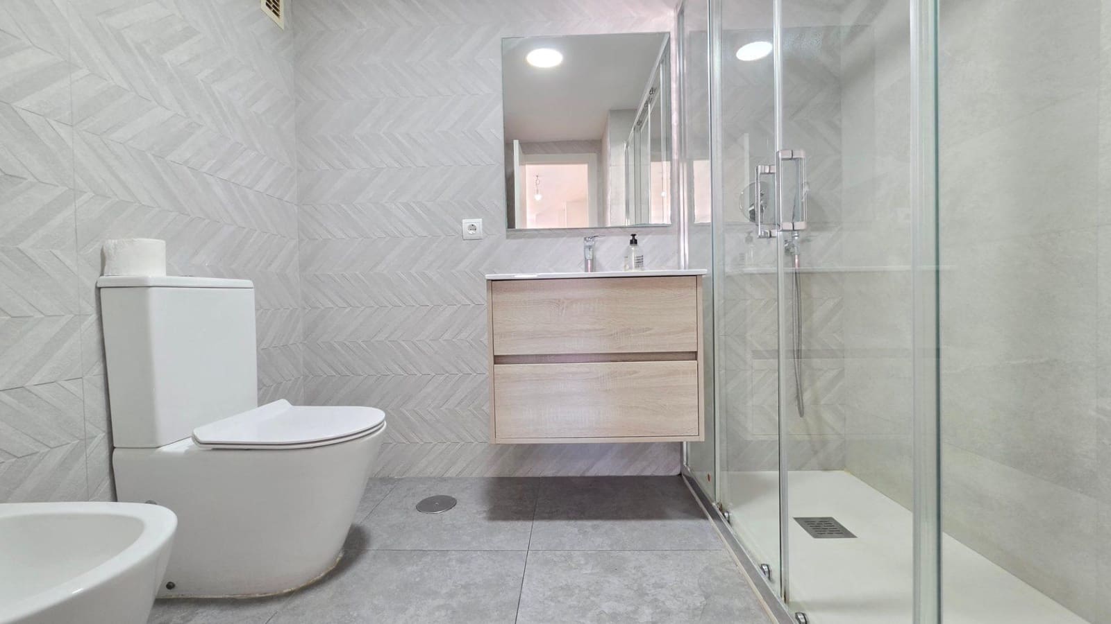 4 makuuhuone Huoneisto myytävänä paikassa Gandia - 169 000 € (Ref: 10099471)