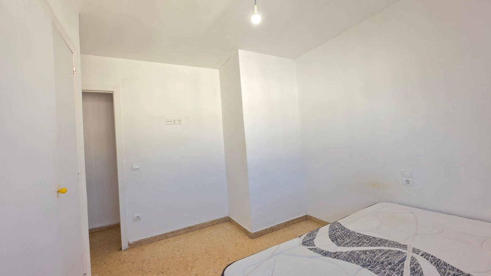 4 makuuhuone Huoneisto myytävänä paikassa Gandia - 169 000 € (Ref: 10099471)