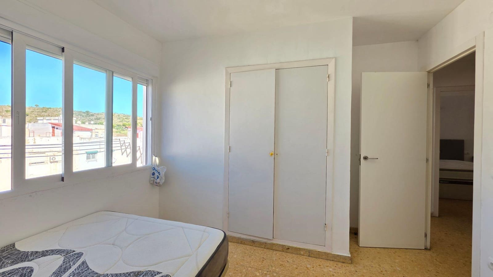 4 makuuhuone Huoneisto myytävänä paikassa Gandia - 169 000 € (Ref: 10099471)