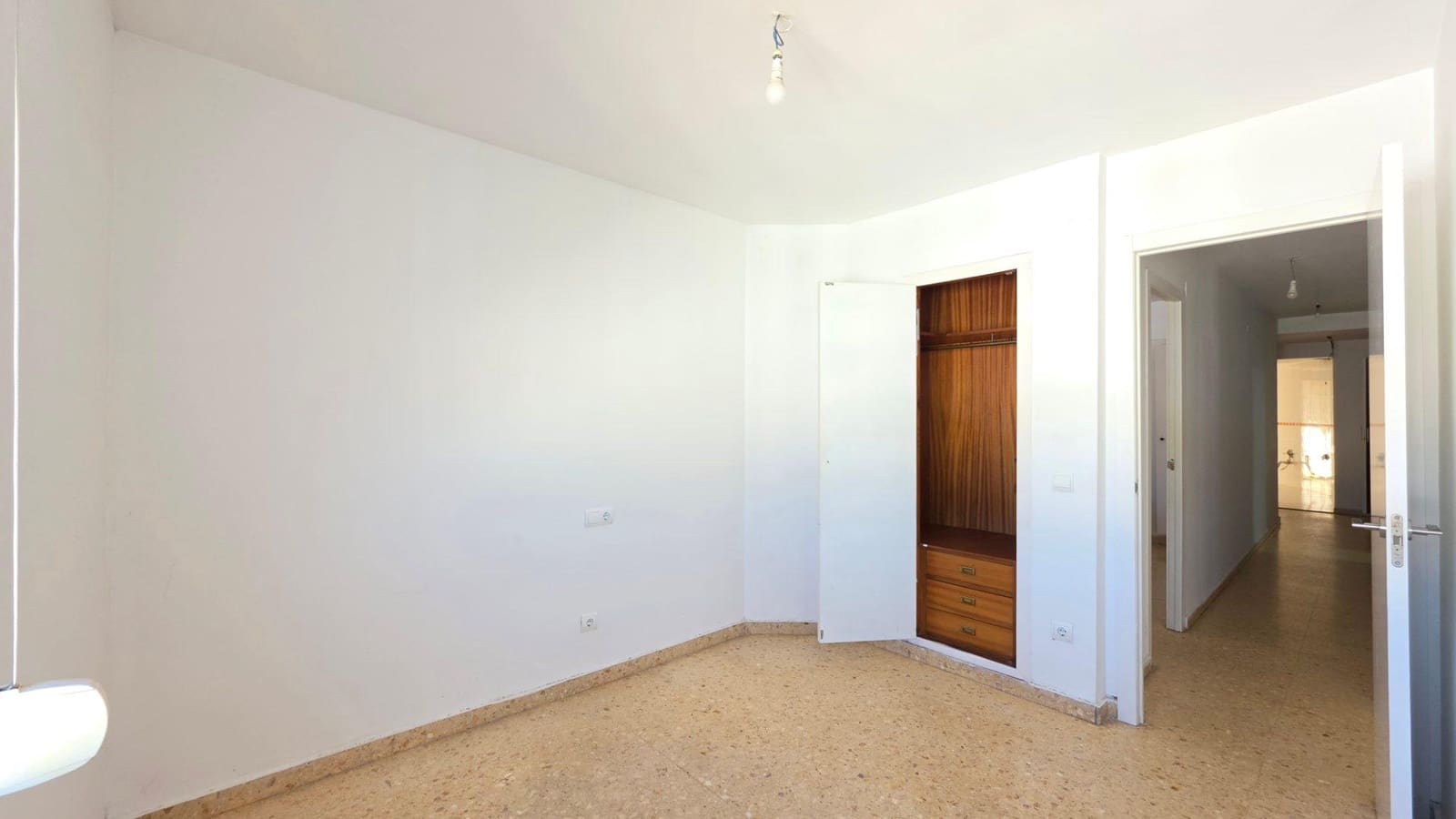 4 makuuhuone Huoneisto myytävänä paikassa Gandia - 169 000 € (Ref: 10099471)