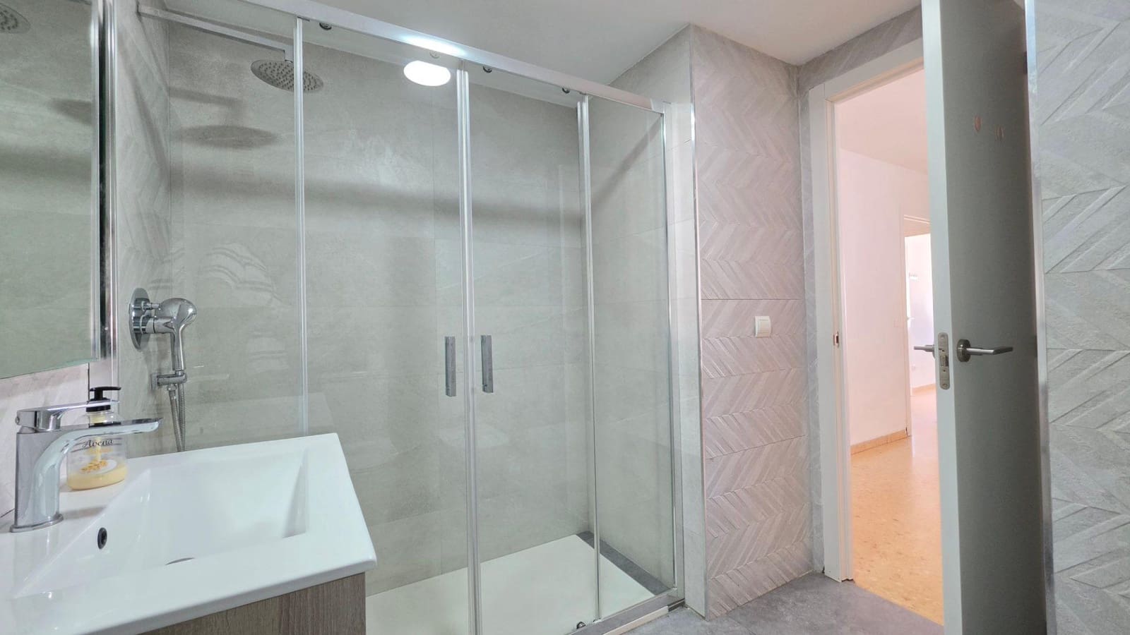 4 makuuhuone Huoneisto myytävänä paikassa Gandia - 169 000 € (Ref: 10099471)
