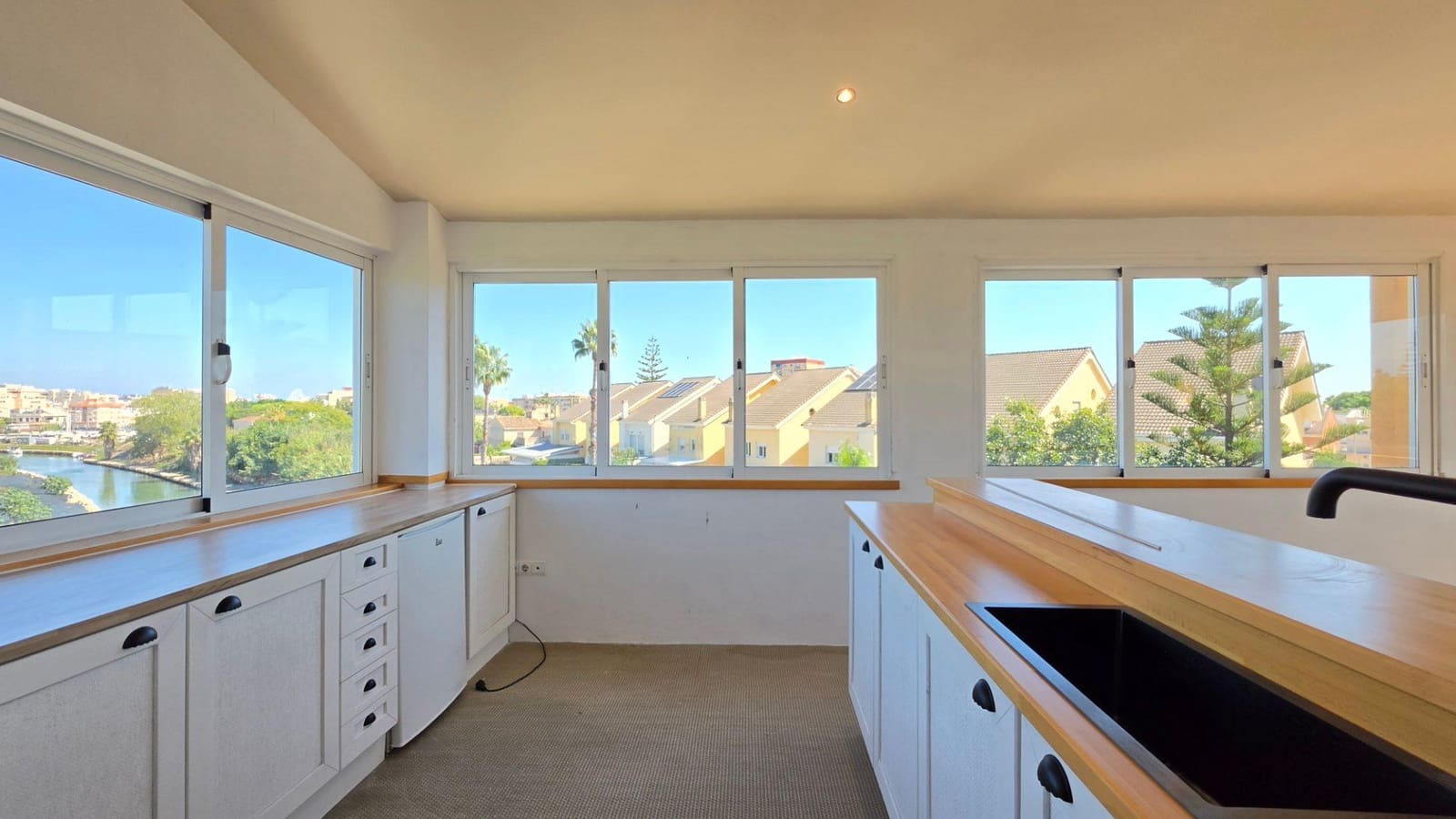 4 bedroom Terraced Villa for sale in Gandia with pool garage - € 470,000 (Ref: 10110441)