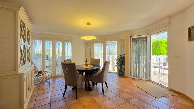 4 soveværelse Rækkehus til salg i Gandia med swimmingpool - € 470.000 (Ref: 10112021)