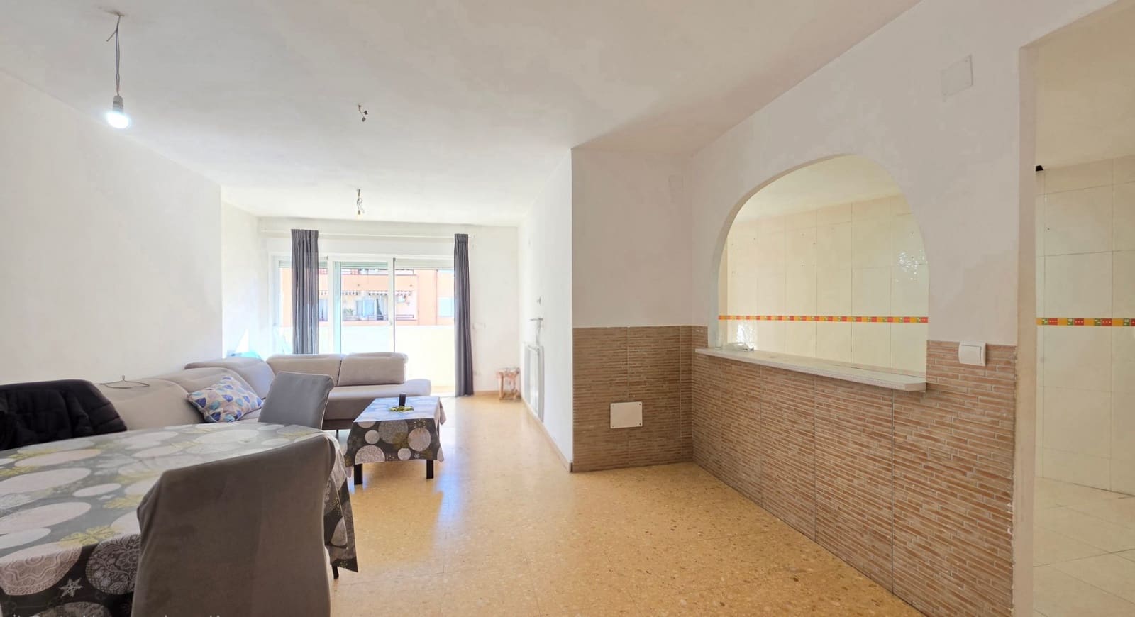 4 slaapkamer Appartement te koop in Gandia - € 169.000 (Ref: 10112024)