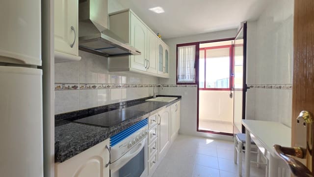 Apartamento de 2 habitaciones en Gandia en venta con piscina - 249.900 € (Ref: 10112025)