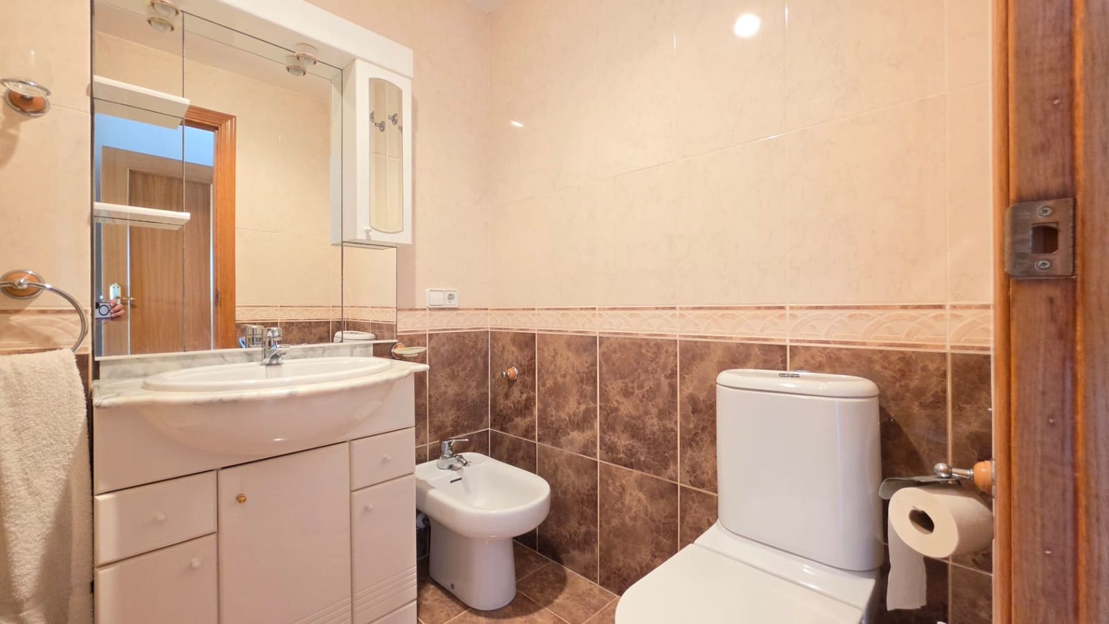2 bedroom Apartment for sale in Gandia with pool - € 249,900 (Ref: 10112025)