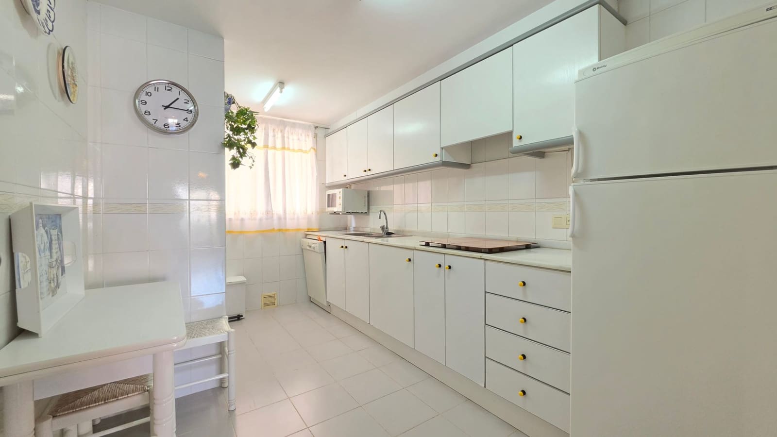 Apartamento de 3 habitaciones en Gandia en venta con piscina garaje - 229.000 € (Ref: 10112029)