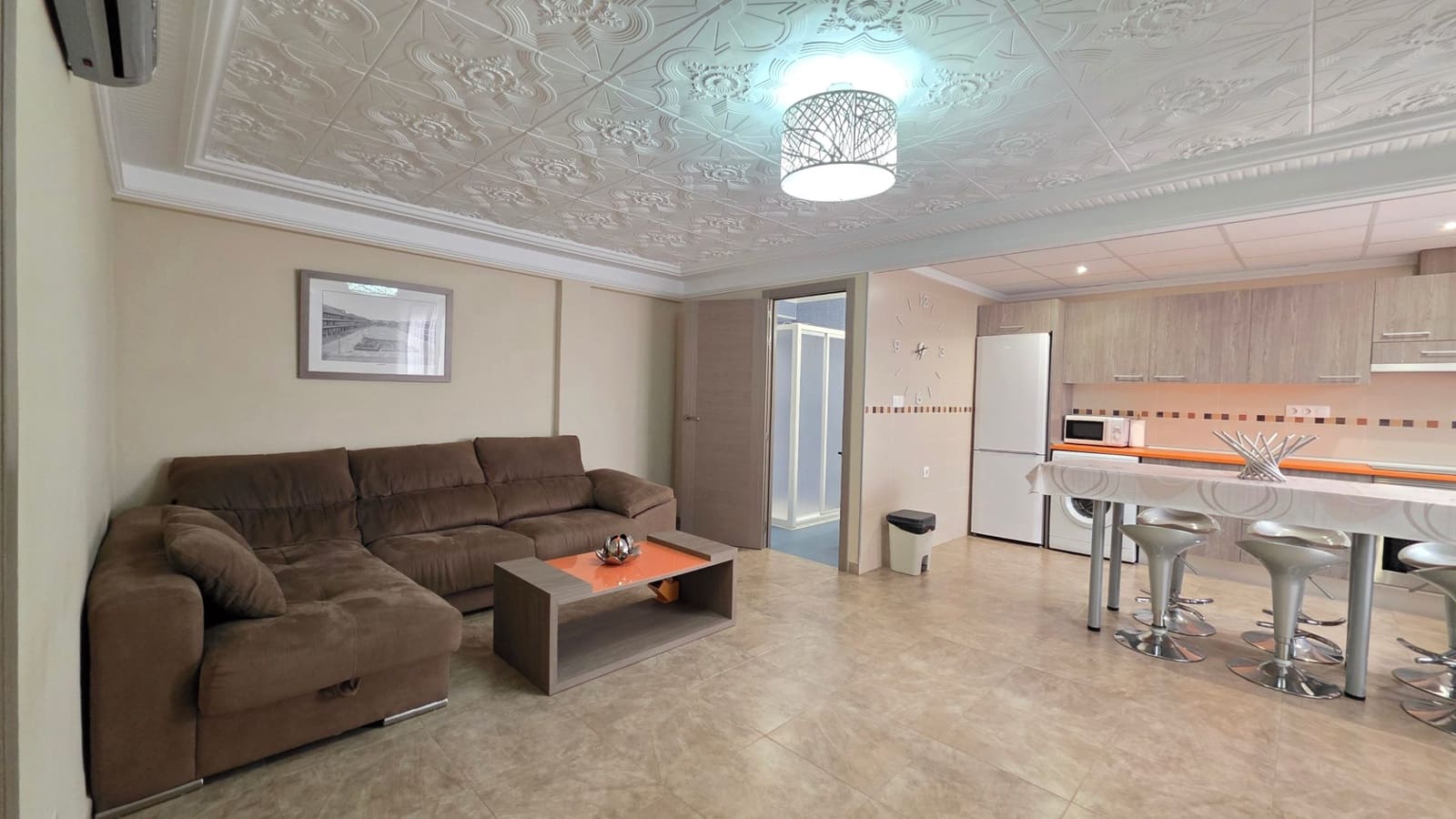 3 slaapkamer Appartement te huur in Gandia - € 750 (Ref: 10112038)