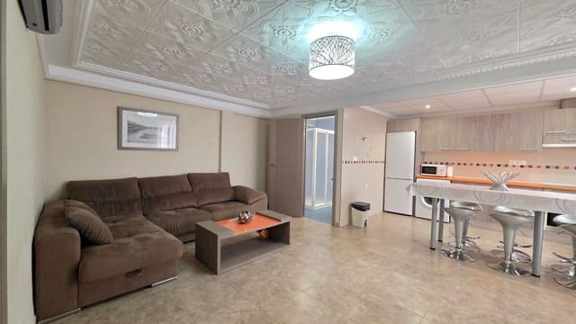Apartamento de 3 habitaciones en Gandia en alquiler - 750 € (Ref: 10112038)
