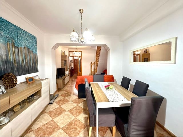 5 slaapkamer Appartement te koop in Oliva Pueblo, Oliva - € 220.000 (Ref: 10112039)