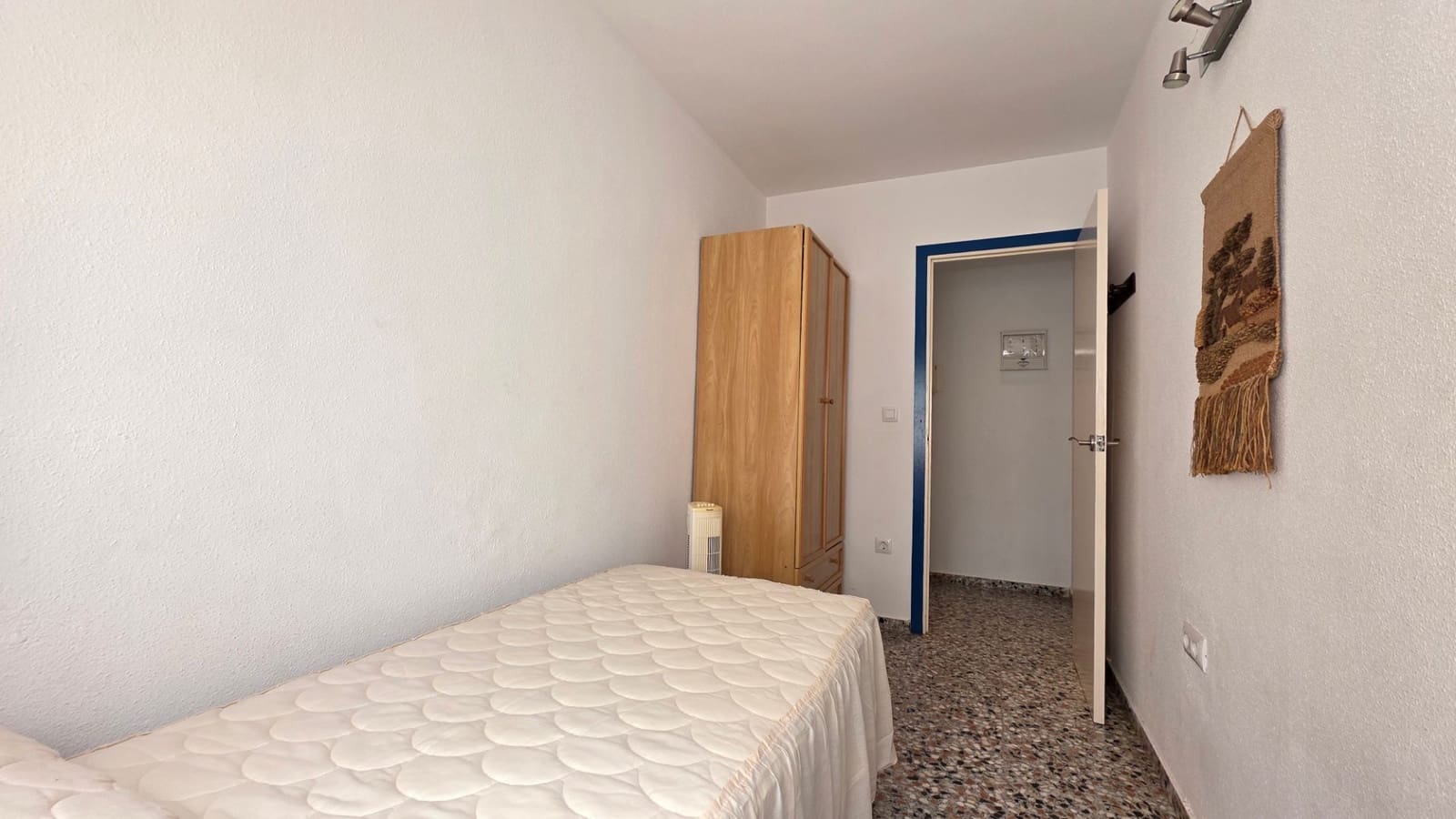 3 bedroom Apartment for rent in Gandia - € 850 (Ref: 10112042)