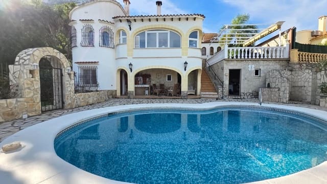 4 Zimmer Villa zu verkaufen in La Pedrera - Vessanes, Dénia mit Pool Garage - 565.000 € (Ref: 10112057)