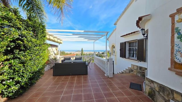 4 Zimmer Villa zu verkaufen in La Pedrera - Vessanes, Dénia mit Pool Garage - 565.000 € (Ref: 10112057)