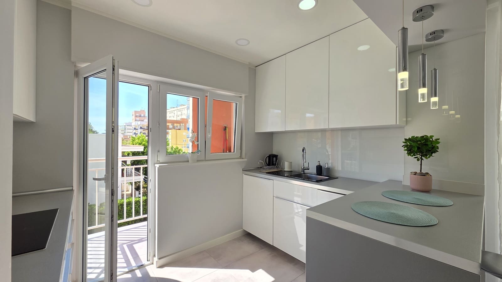 3 bedroom Apartment for sale in Gandia - € 269,000 (Ref: 10112059)