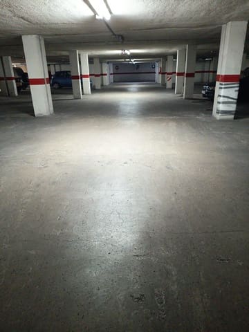 Garage till salu i Gandia - 16 999 € (Ref: 10112060)