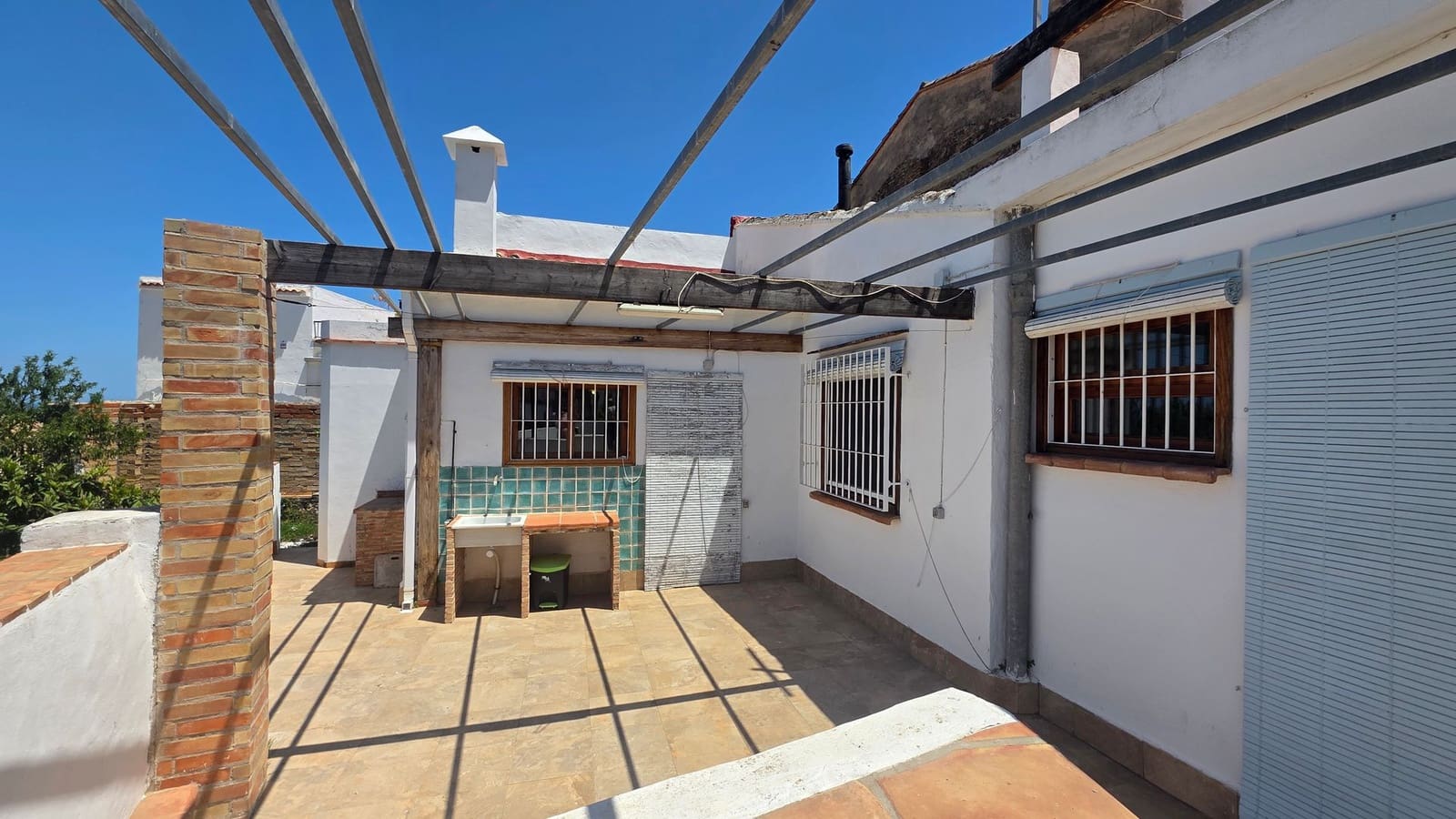 2 bedroom Villa for sale in Oliva - € 180,000 (Ref: 10112063)
