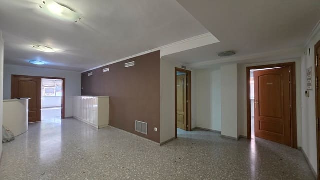Lägenhet till salu i Oliva Pueblo, Oliva - 225 000 € (Ref: 10112066)
