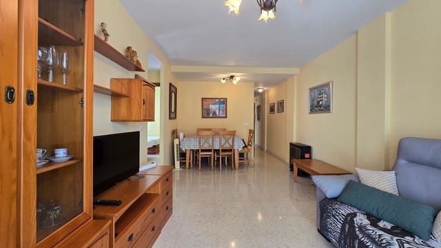 Apartamento de 2 habitaciones en Gandia en alquiler con piscina - 650 € (Ref: 10179691)