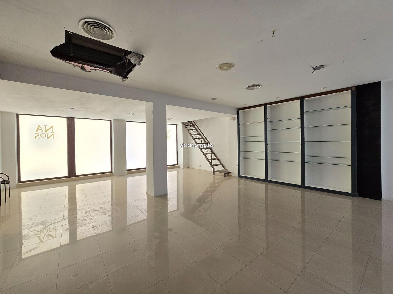 Företag att hyra i Gandia - 1 400 € (Ref: 8333332)