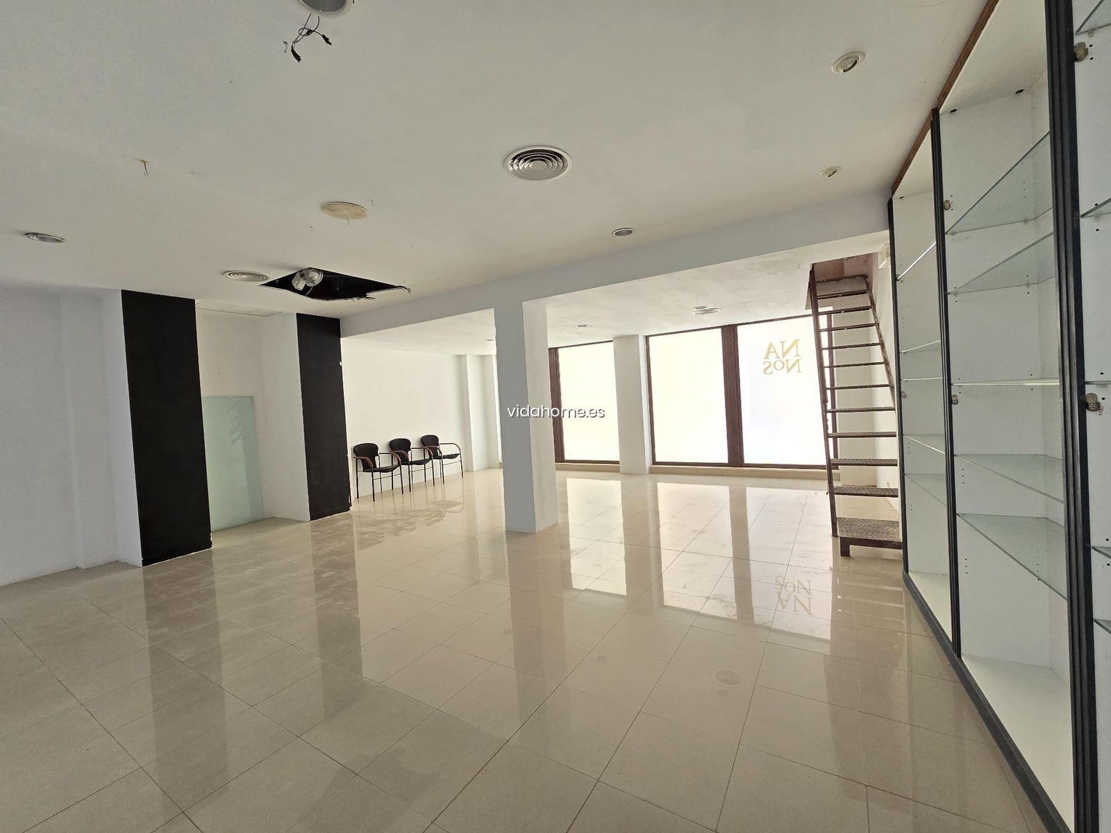 Företag att hyra i Gandia - 1 400 € (Ref: 8333332)
