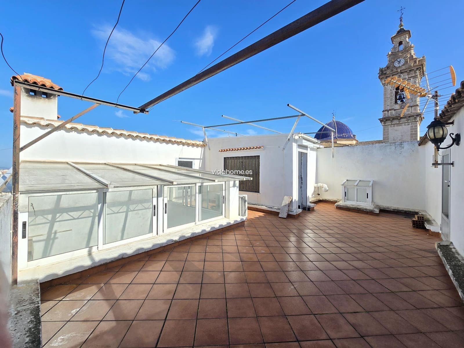 7 bedroom Villa for sale in Oliva with garage - € 285,000 (Ref: 8651985)