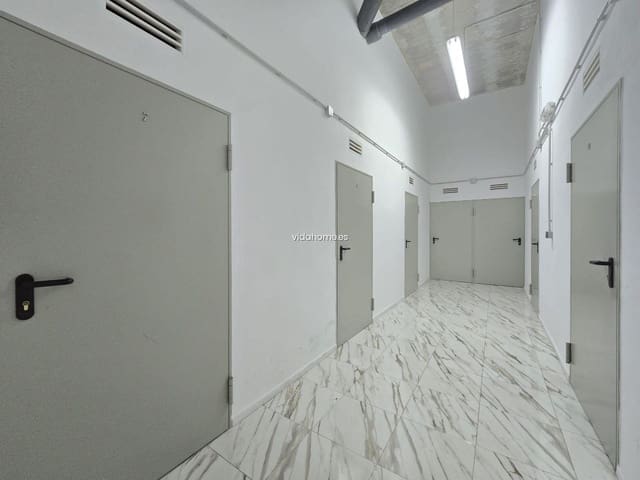 Yritys myytävänä paikassa Gandia - 319 000 € (Ref: 8786006)
