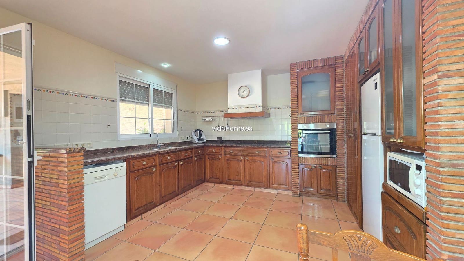 5 soveværelse Villa til salg i La Font d'En Carros med swimmingpool garage - € 699.000 (Ref: 9178190)