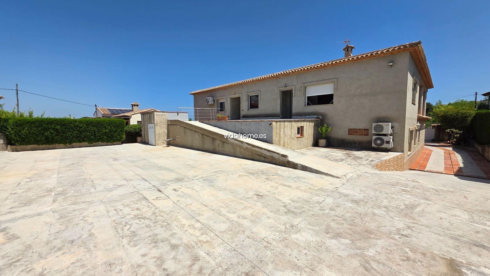 5 soveværelse Villa til salg i La Font d'En Carros med swimmingpool garage - € 699.000 (Ref: 9178190)