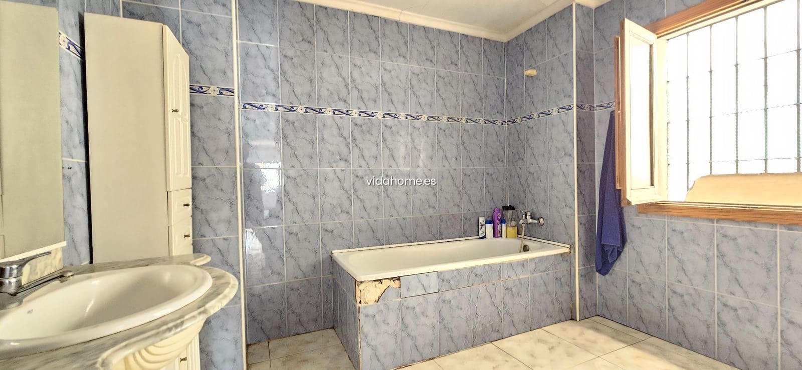 4 bedroom Townhouse for sale in Oliva - € 195,000 (Ref: 9178193)