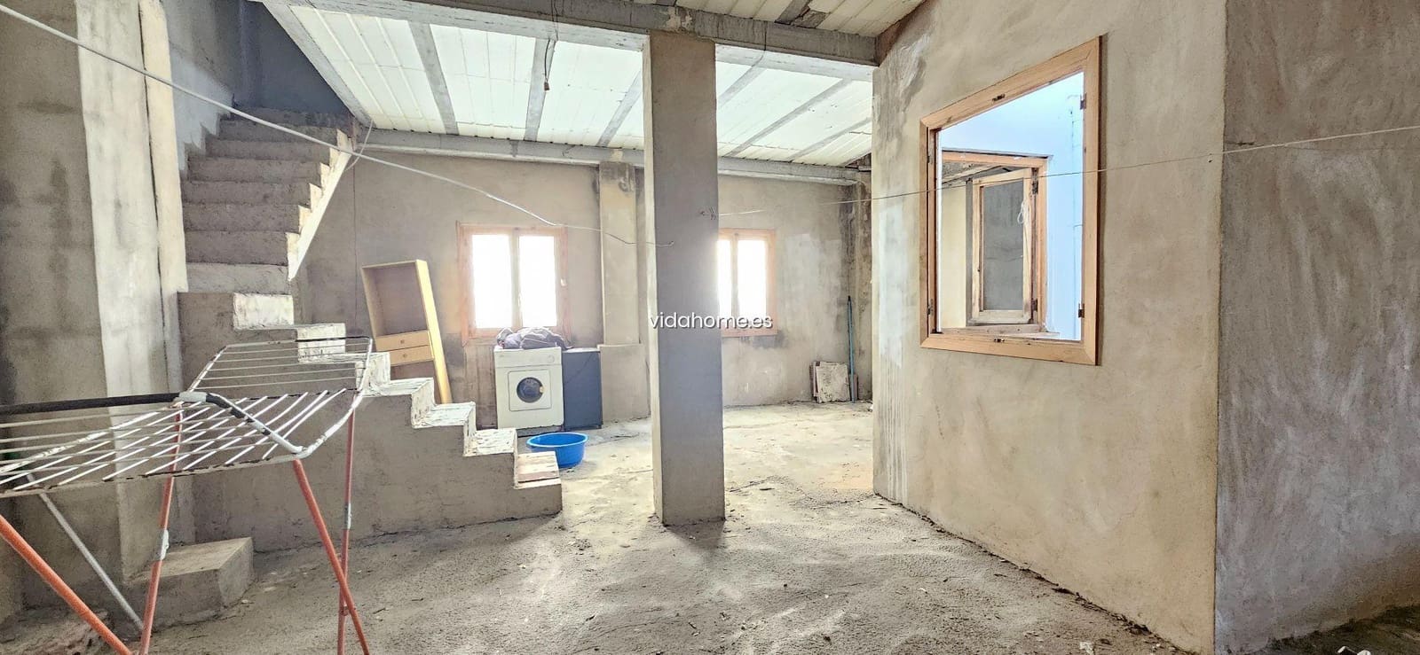 4 bedroom Townhouse for sale in Oliva - € 195,000 (Ref: 9178193)