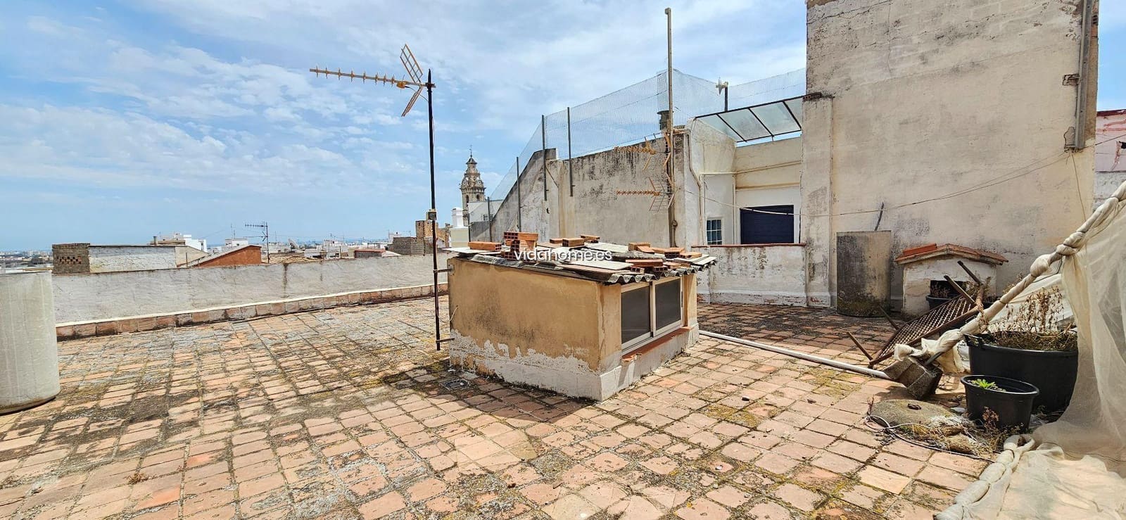 4 bedroom Townhouse for sale in Oliva - € 195,000 (Ref: 9178193)