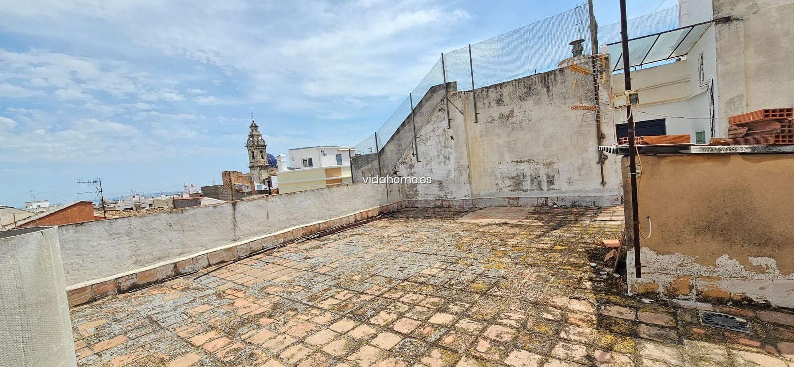 4 bedroom Townhouse for sale in Oliva - € 195,000 (Ref: 9178193)