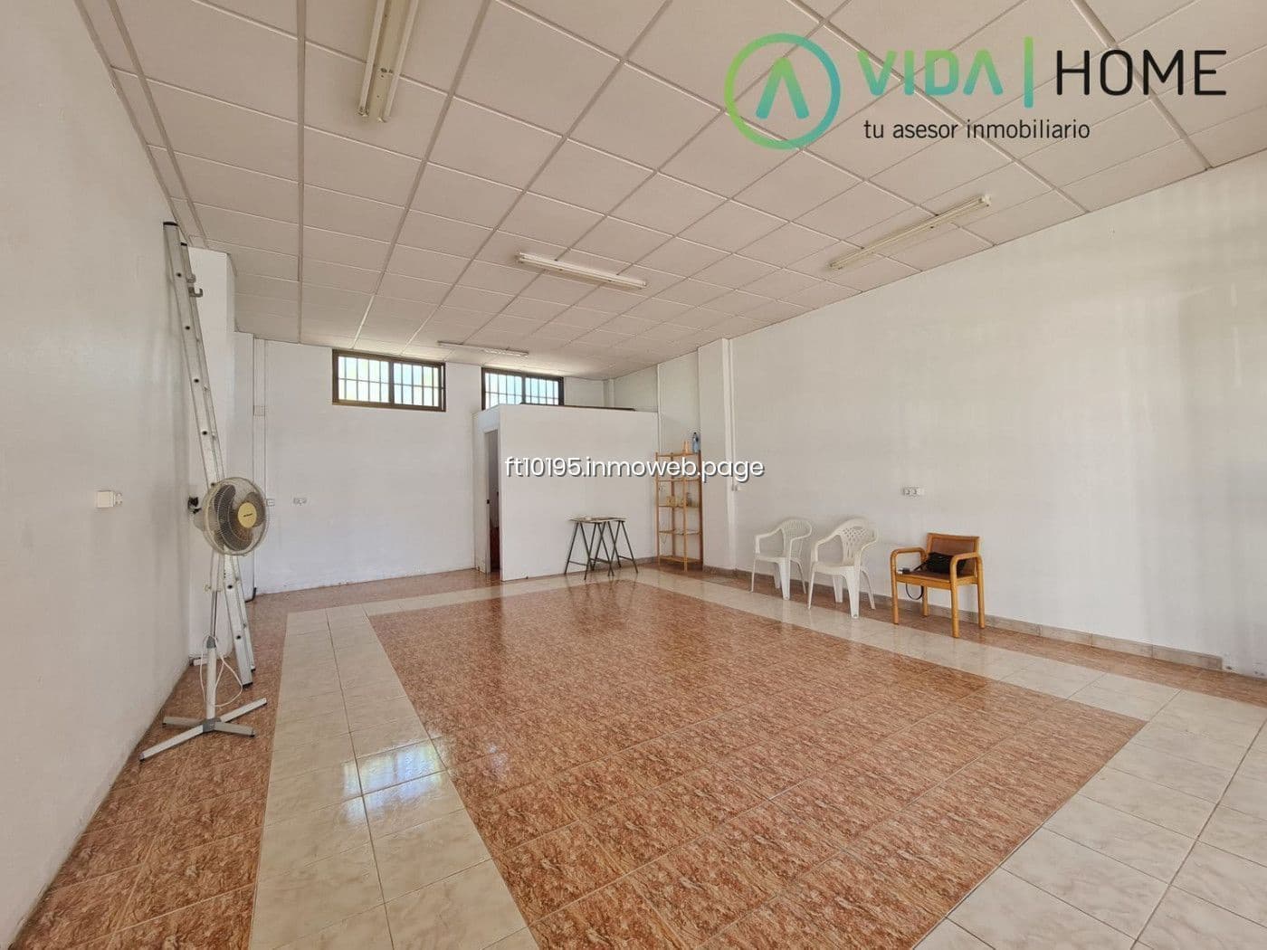 Commercial for sale in Gandia - € 94,000 (Ref: 9178197)