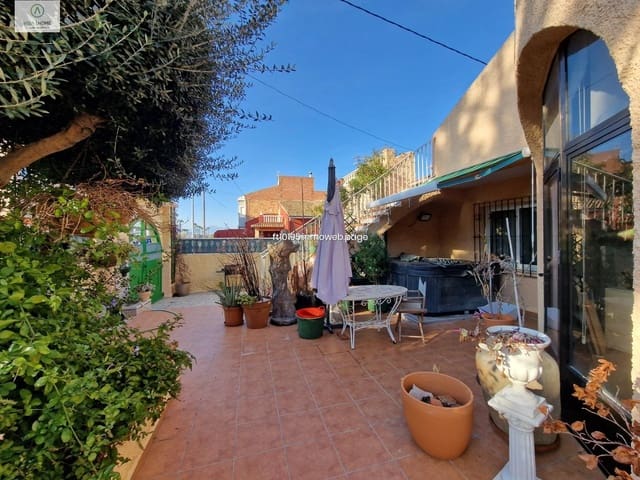 Chalet de 3 habitaciones en Daimús en venta - 329.900 € (Ref: 9178208)