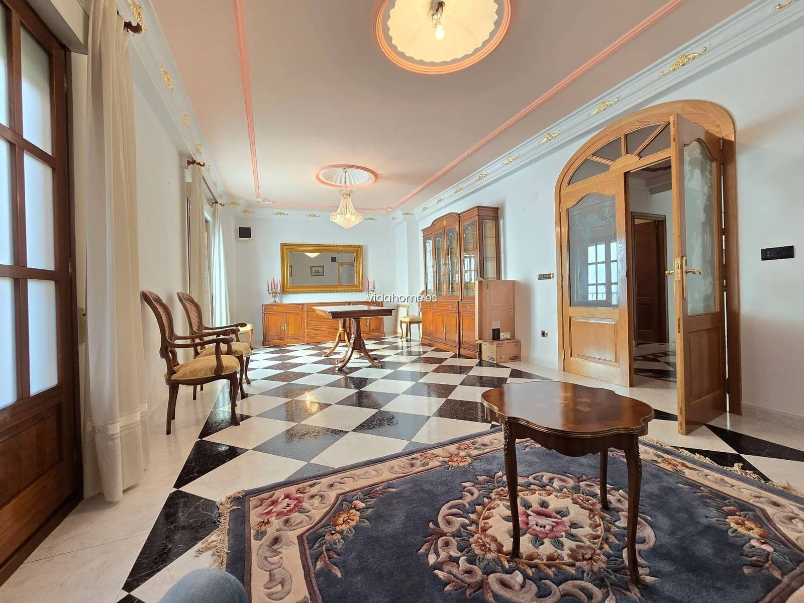 7 slaapkamer Villa te koop in Oliva met garage - € 285.000 (Ref: 9178216)