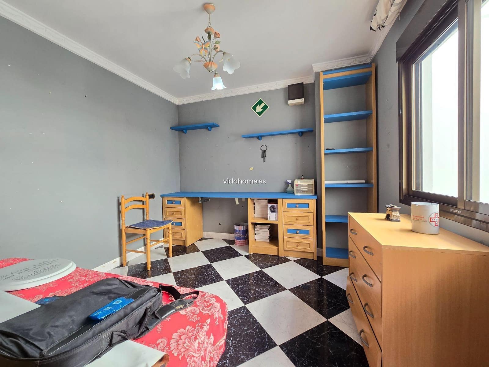 7 slaapkamer Villa te koop in Oliva met garage - € 285.000 (Ref: 9178216)