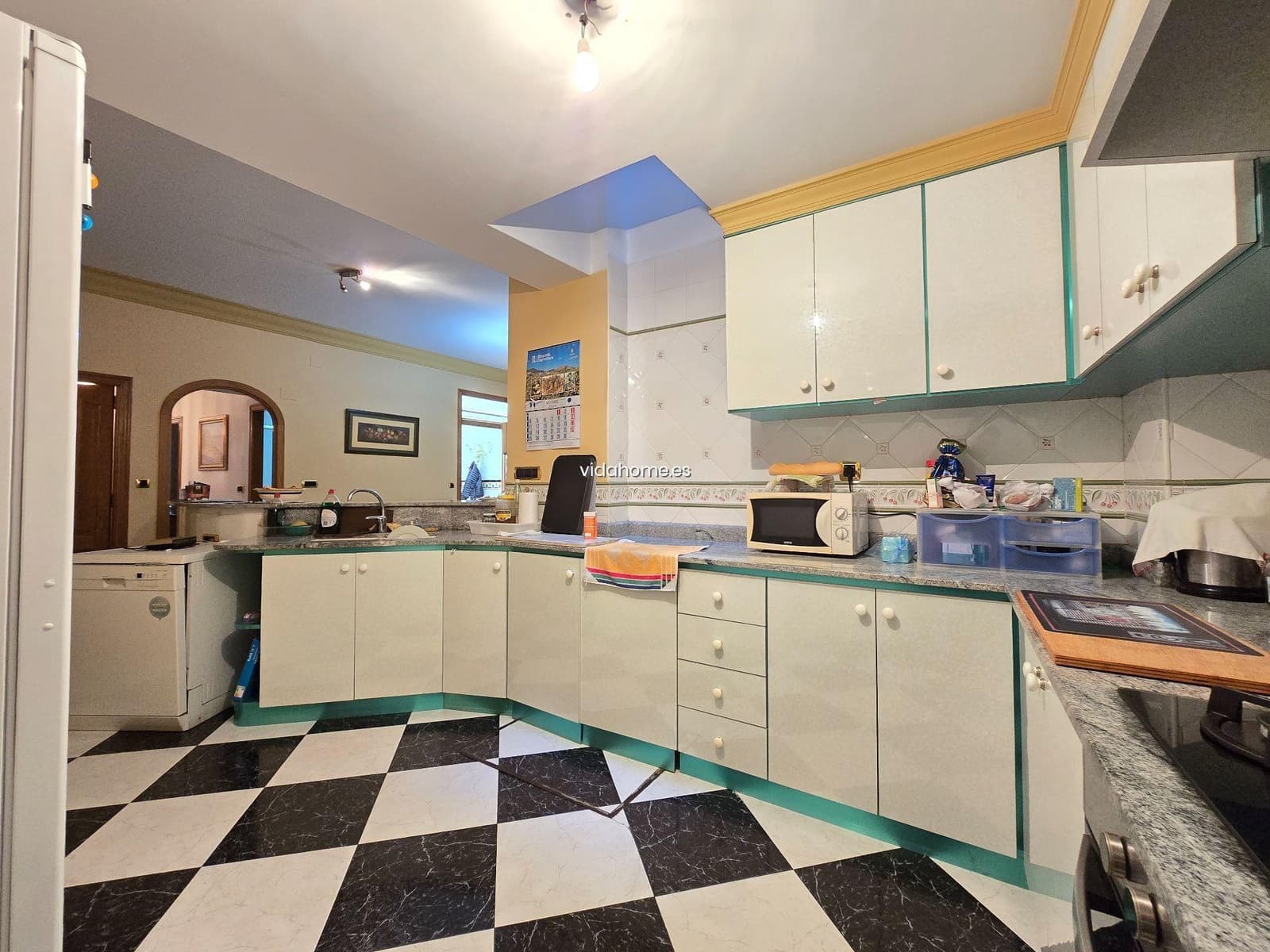 7 slaapkamer Villa te koop in Oliva met garage - € 285.000 (Ref: 9178216)