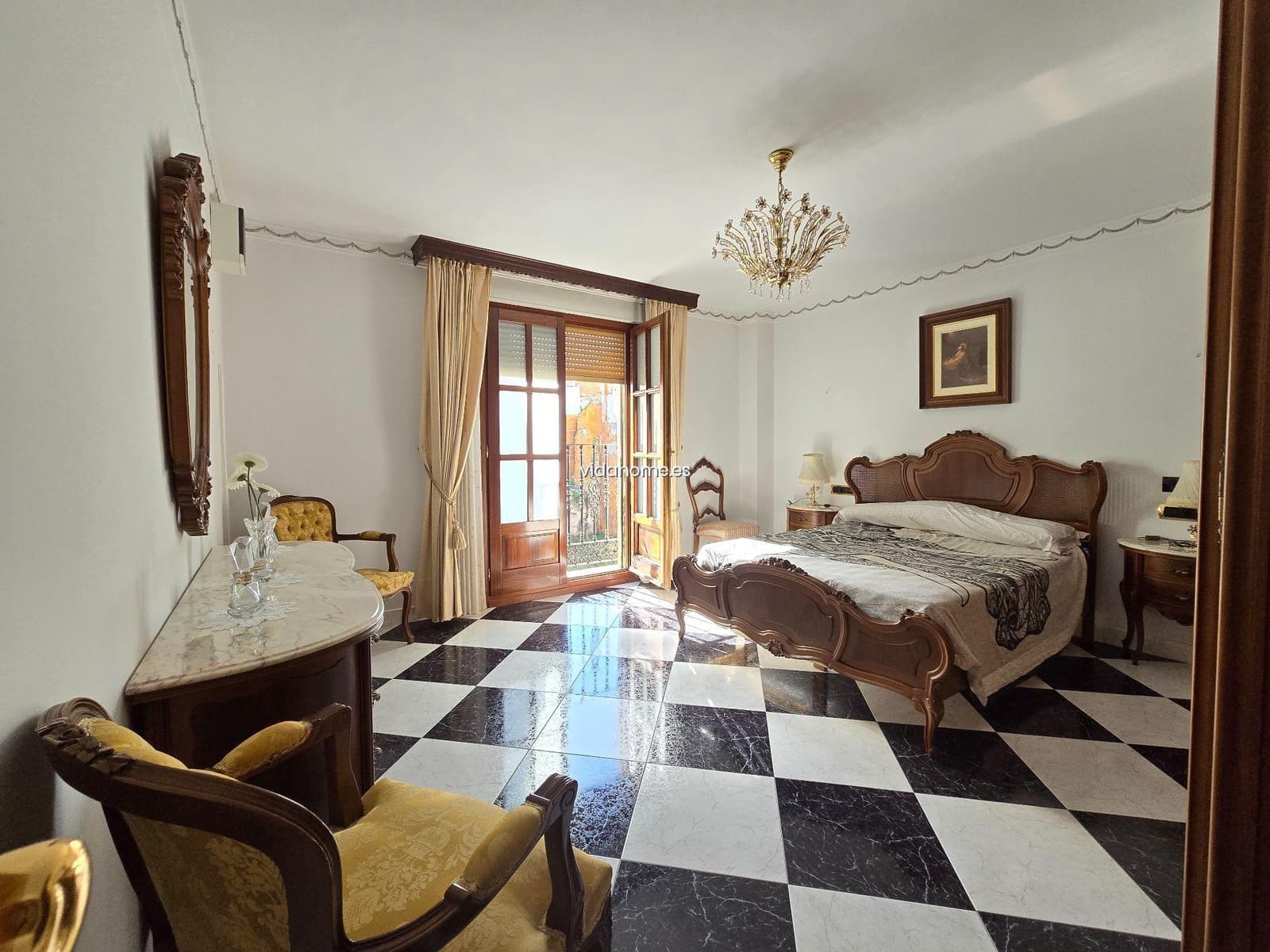 7 slaapkamer Villa te koop in Oliva met garage - € 285.000 (Ref: 9178216)