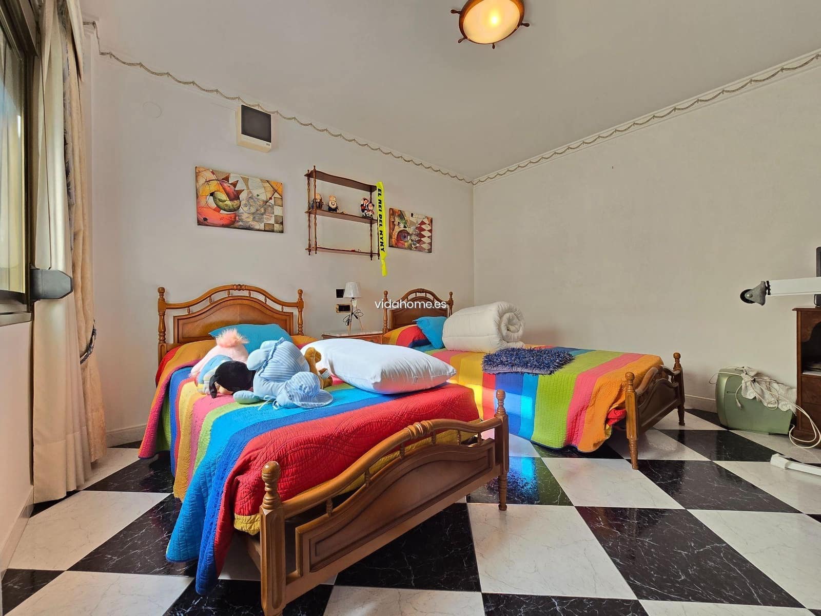 7 slaapkamer Villa te koop in Oliva met garage - € 285.000 (Ref: 9178216)