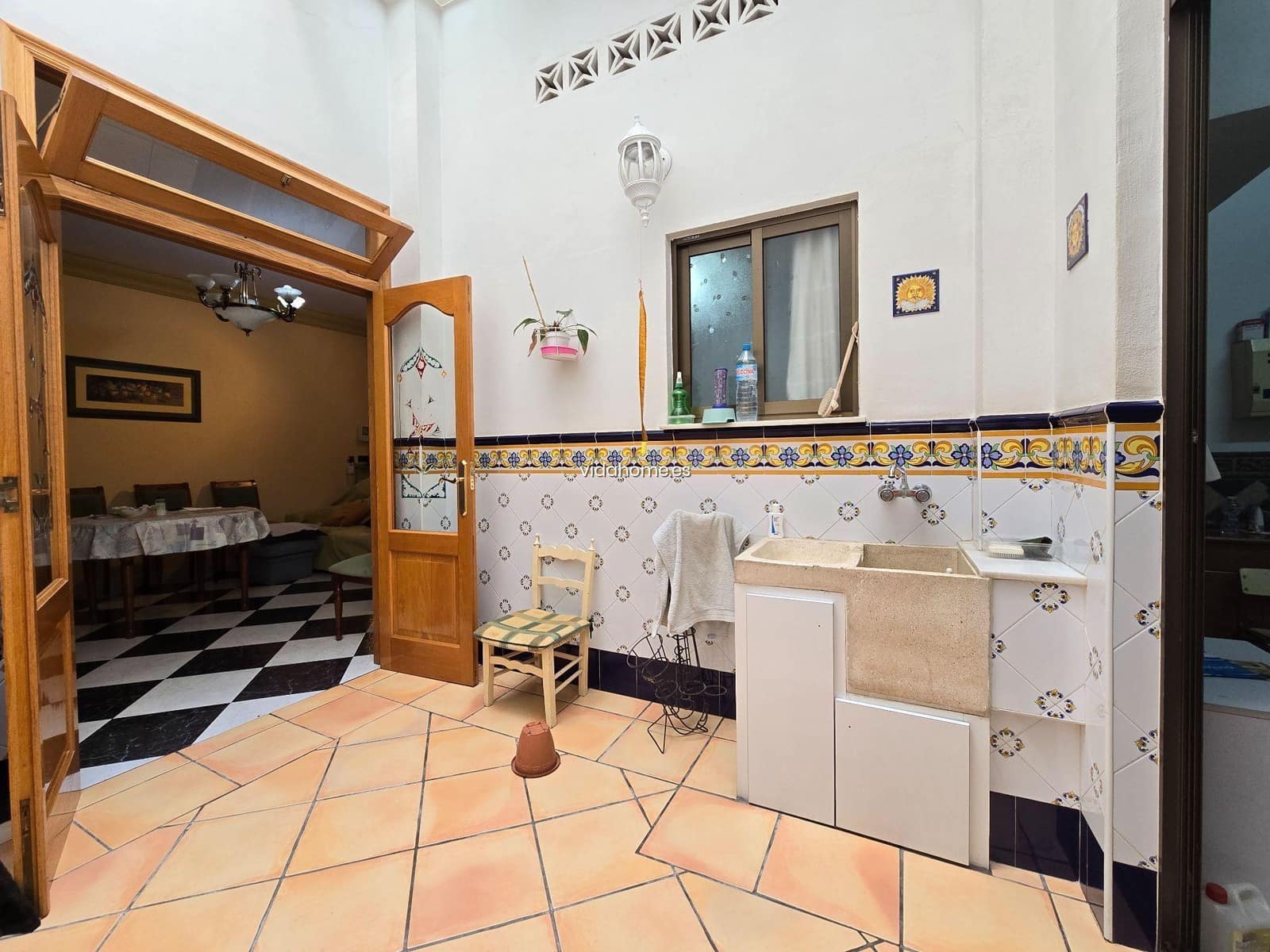 7 slaapkamer Villa te koop in Oliva met garage - € 285.000 (Ref: 9178216)