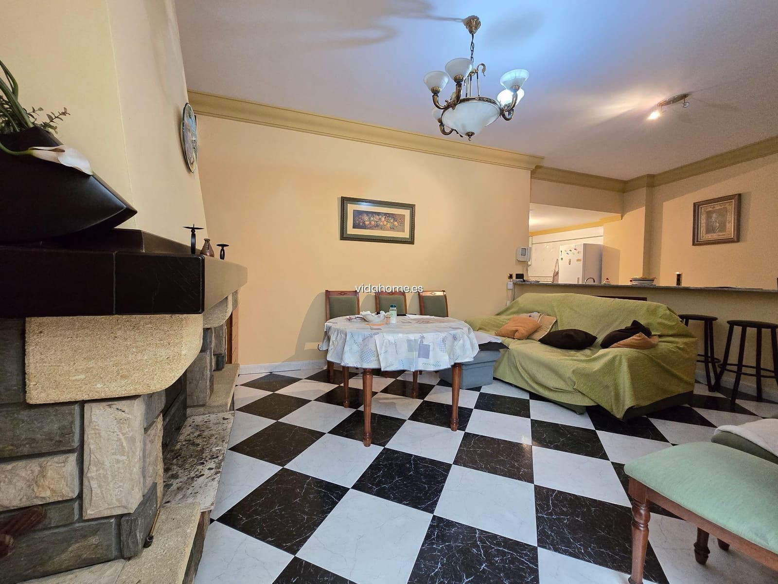 7 slaapkamer Villa te koop in Oliva met garage - € 285.000 (Ref: 9178216)