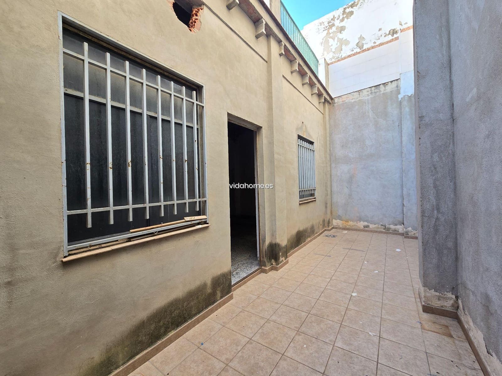 Kommersiell til salgs i Bellreguard - € 110 000 (Ref: 9178217)