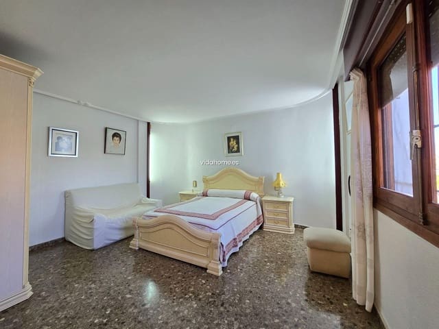 4 quarto Moradia para venda em Gandia com piscina garagem - 319 000 € (Ref: 9178219)