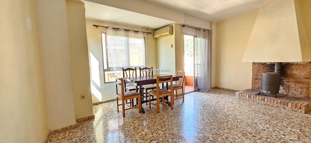 4 makuuhuone Asunto myytävänä paikassa Oliva - 95 000 € (Ref: 9178227)