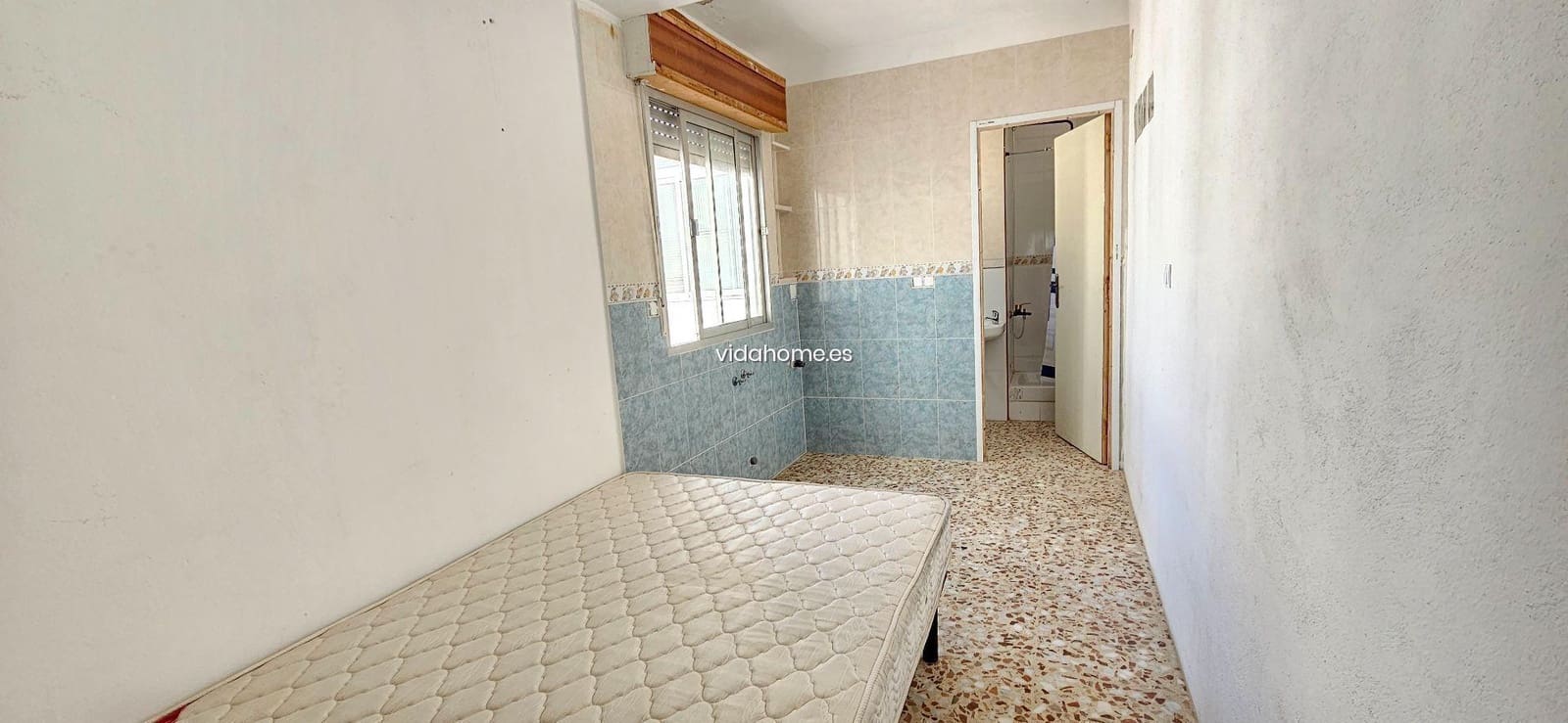 4 makuuhuone Asunto myytävänä paikassa Oliva - 95 000 € (Ref: 9178227)